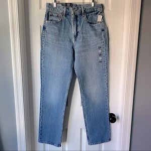 GAP Straight Leg Jeans - 29